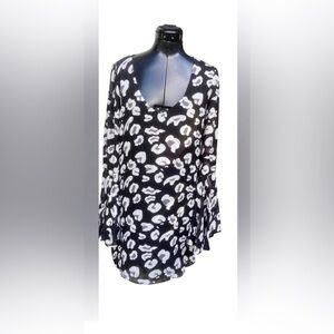 Show me your MuMu Barry Bell sleeve floral print tunic dress size medium